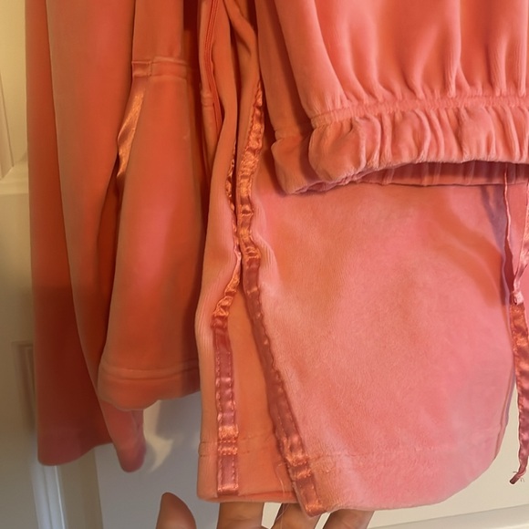 Peach velour tracksuit Med - Picture 4 of 5